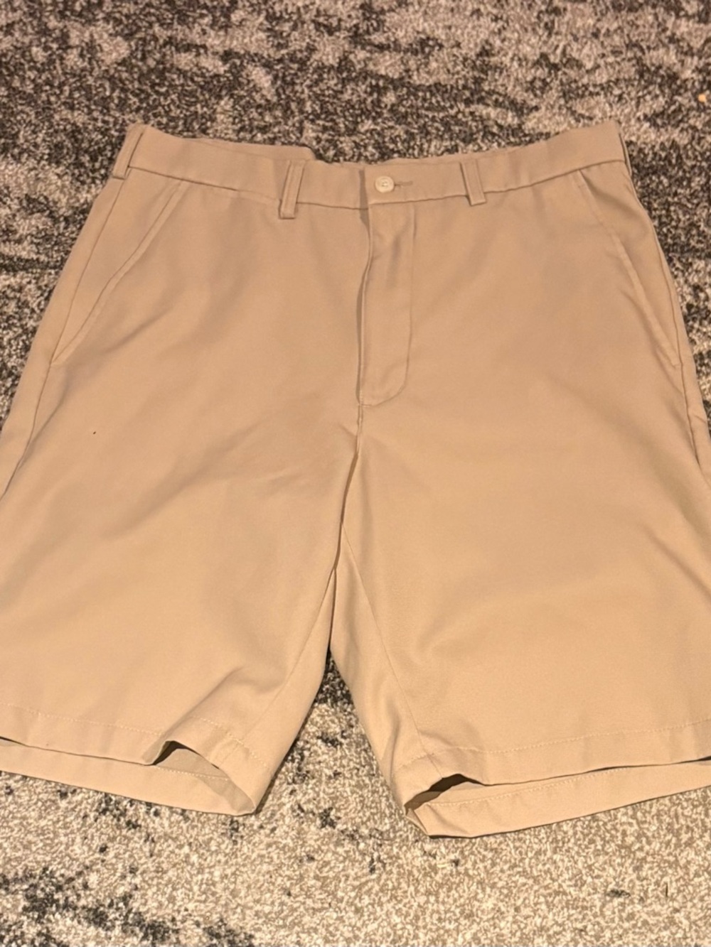 Hogan Men's Flat-Front Shorts in Light Khaki